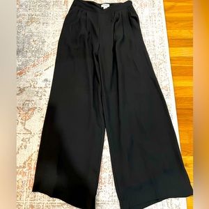 Wide leg trousers